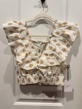 Floral Ruffle Tie-Back Crop Top in Cream